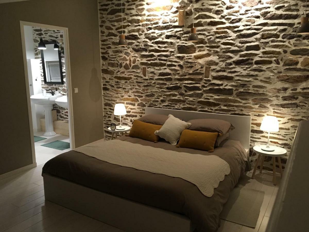 Les Bouyeres Bed & Breakfast Saint-Malon-sur-Mel Luaran gambar